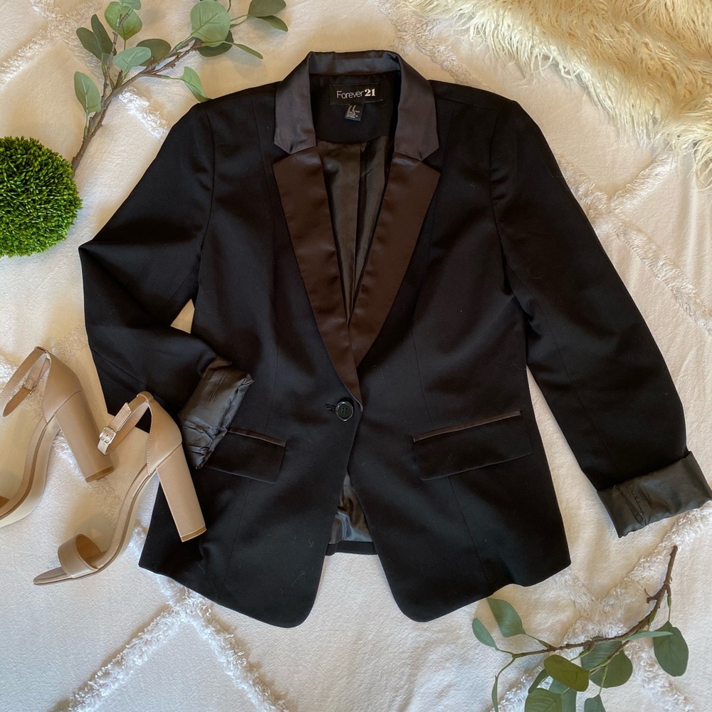 Forever 21 Satin Lapel Black Blazer